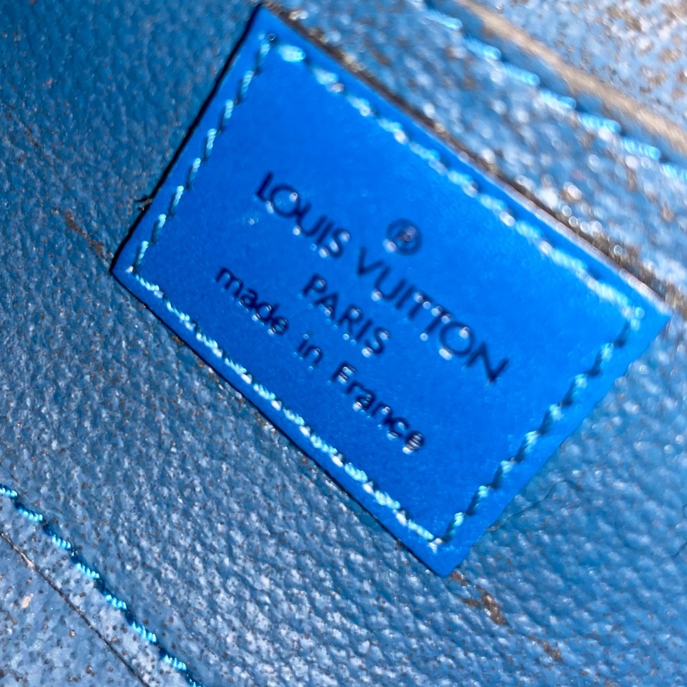 Louis Vuitton Blue Epi Leather Cosmetic Pouch - Picture 10 of 10